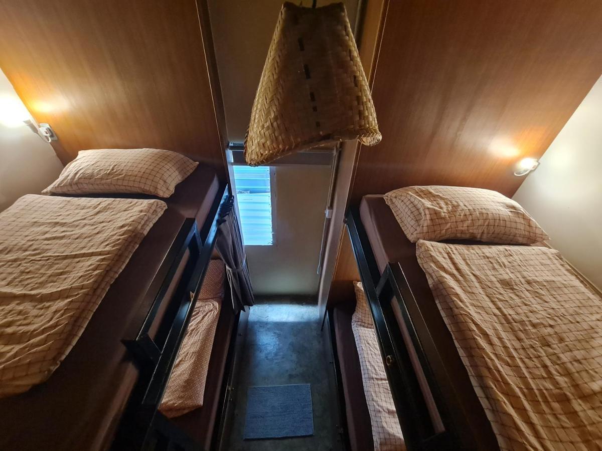 Non House Bangkok บ้านนอนโฮสเทล Chambre photo