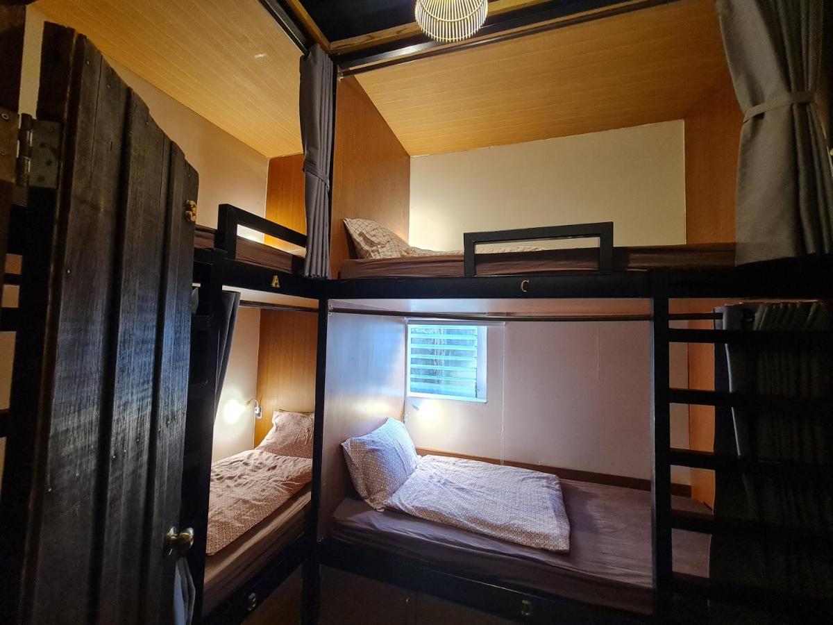 Non House Bangkok บ้านนอนโฮสเทล Extérieur photo